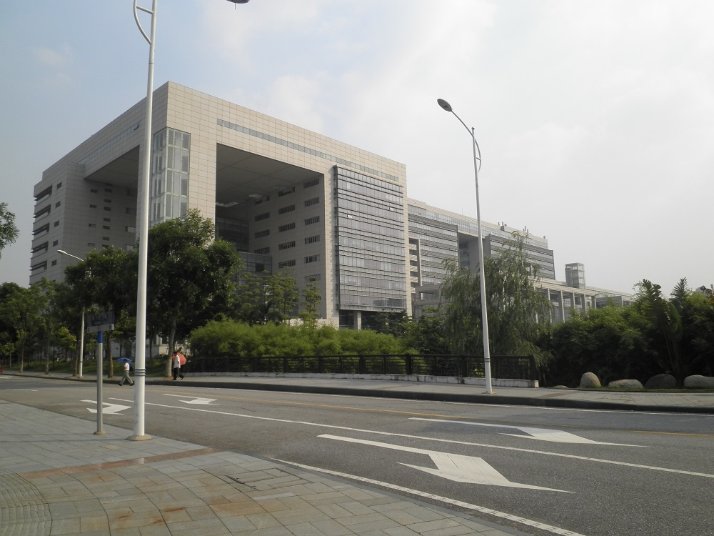 广州创新大厦（OA500网络地板55000平方米）
