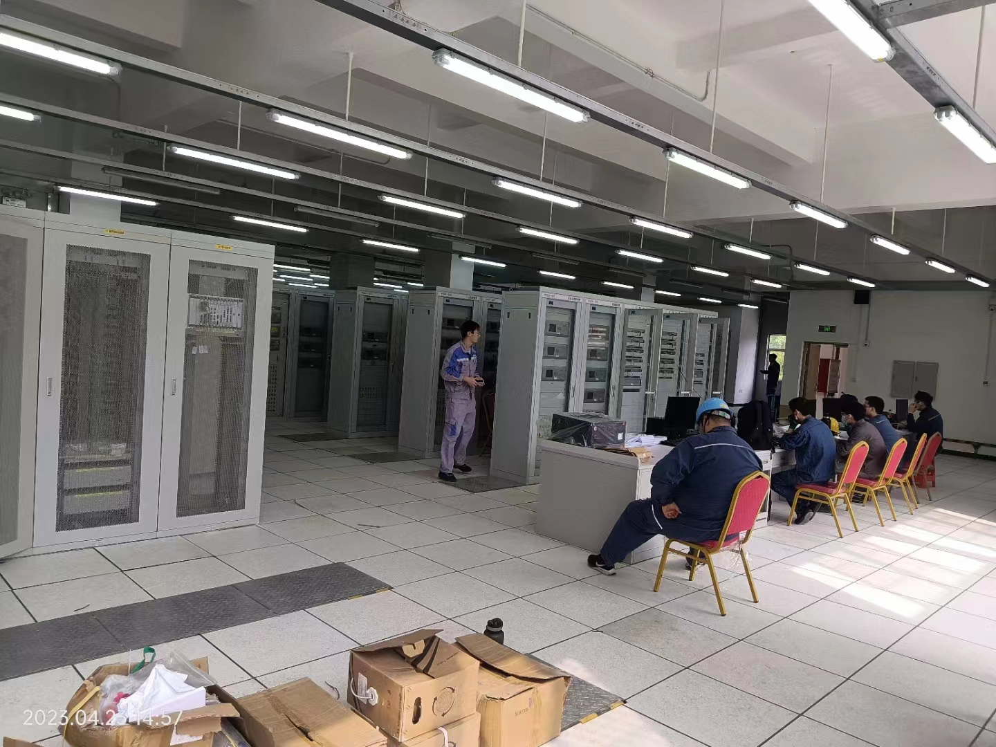 广州黄埔区漱玉220kv电站使用奥格纳国标全钢防静电地板550平方米已经完工